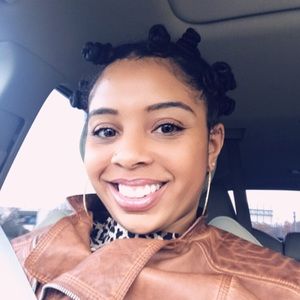 Meet your Posher, Erin